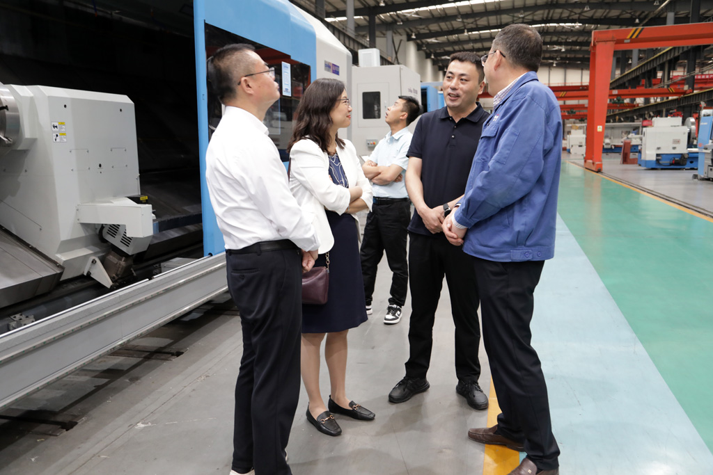 探尋合作契機(jī) 共謀跨越發(fā)展 光大銀行、中科中藍(lán)、中國通用技術(shù)集團(tuán)等企業(yè)領(lǐng)導(dǎo)組成的考察組考察星火公司