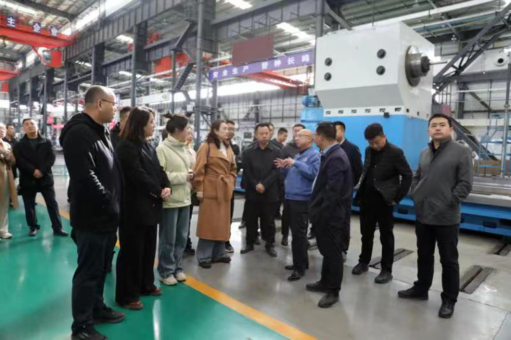感受地方工業(yè)文化,汲取發(fā)展智慧力量,市委黨校中青班學員參觀調(diào)研星火公司